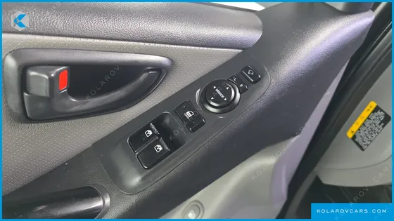 HYUNDAI STAREX 12-SEATER WAGON