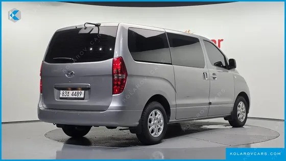 HYUNDAI STAREX 3-SEATER VAN