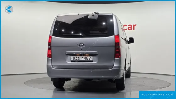 HYUNDAI STAREX 3-SEATER VAN