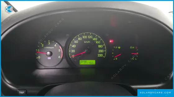 HYUNDAI STAREX 3-SEATER VAN