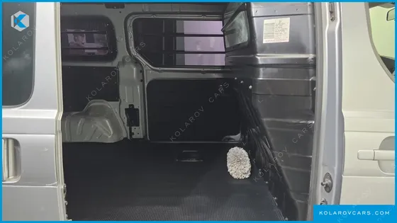 HYUNDAI STAREX 3-SEATER VAN