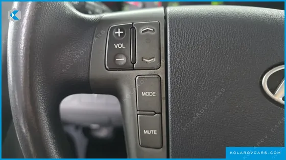 HYUNDAI STAREX 3-SEATER VAN