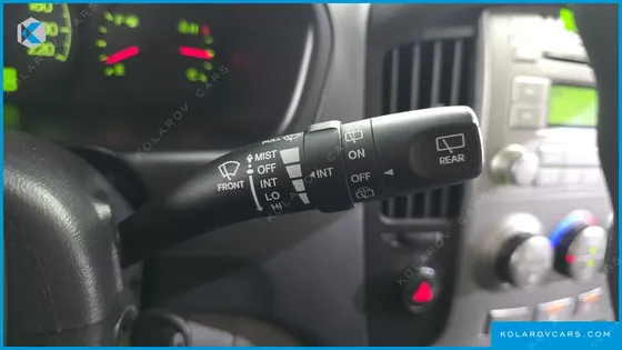 HYUNDAI STAREX 3-SEATER VAN