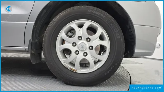 HYUNDAI STAREX 3-SEATER VAN