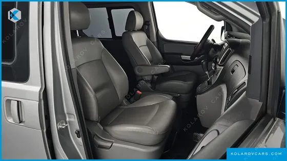 HYUNDAI STAREX VAN 5-SEATER