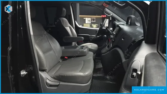 HYUNDAI STAREX 12-SEATER WAGON