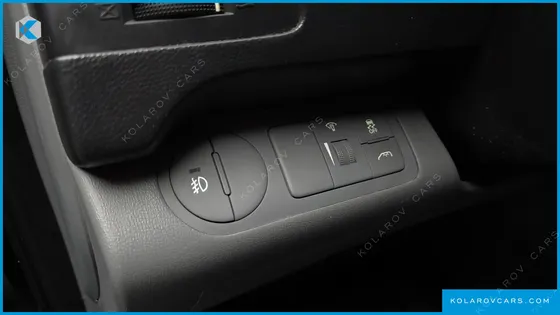 HYUNDAI STAREX 12-SEATER WAGON