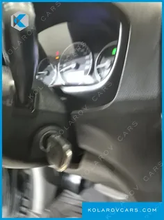 HYUNDAI STAREX VAN 5-SEATER