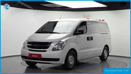 HYUNDAI STAREX 3-SEATER VAN