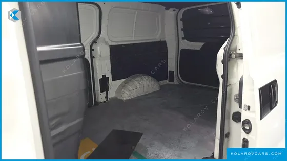 HYUNDAI STAREX 3-SEATER VAN