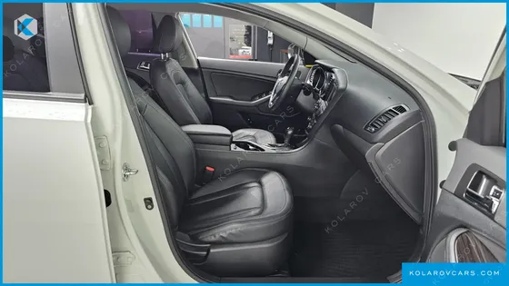 KIA K5 2.0 DELUXE