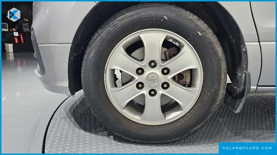 HYUNDAI STAREX WAGON 12-SEATER