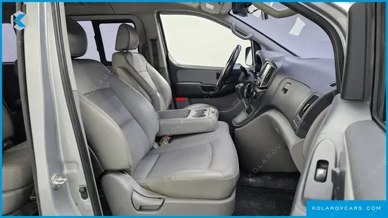 HYUNDAI STAREX WAGON 12-SEATER