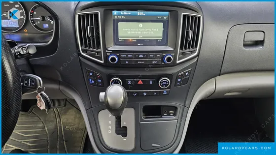 HYUNDAI STAREX WAGON 12-SEATER
