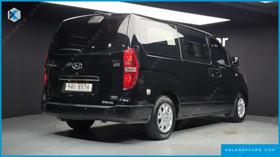 HYUNDAI STAREX 3-SEATER VAN
