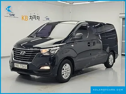 HYUNDAI STAREX VAN 5-SEATER