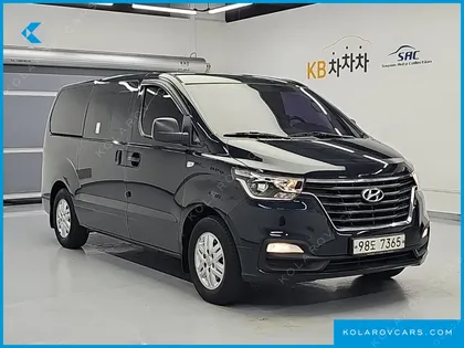 HYUNDAI STAREX VAN 5-SEATER