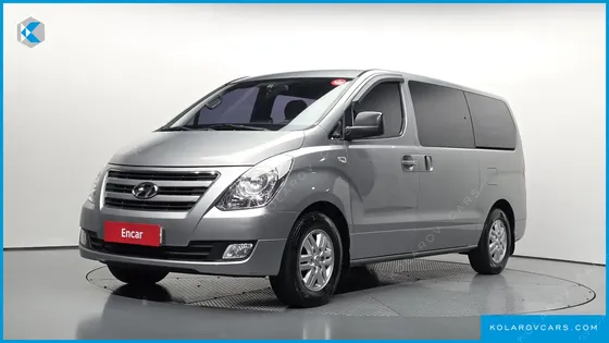 HYUNDAI STAREX 5-SEATER VAN