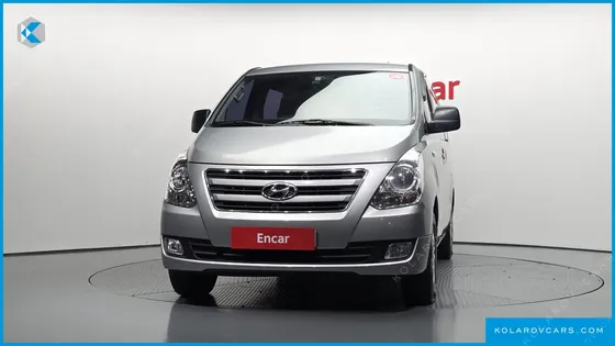 HYUNDAI STAREX 5-SEATER VAN