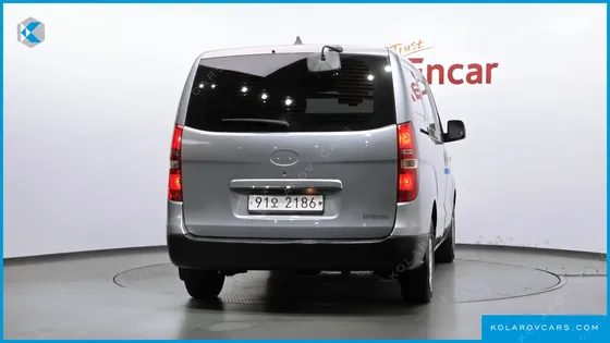 HYUNDAI STAREX VAN 3-SEATER