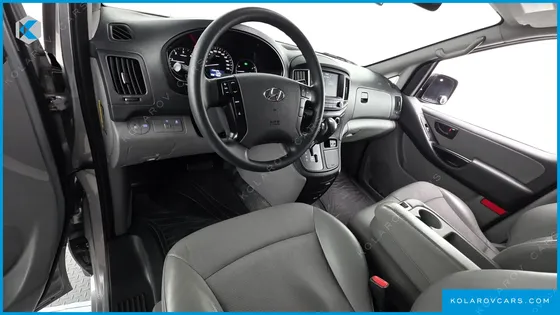 HYUNDAI STAREX VAN 3-SEATER
