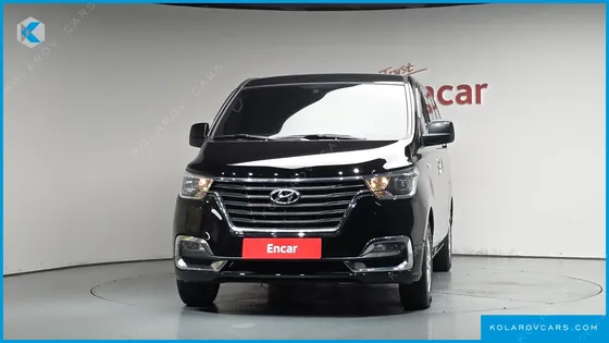 HYUNDAI STAREX VAN 5-SEATER
