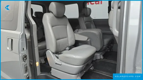 HYUNDAI STAREX WAGON 11-SEATER