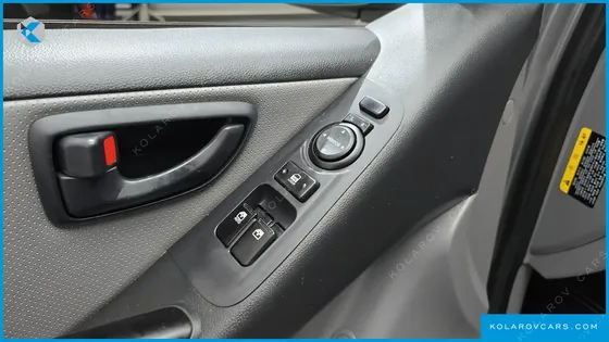 HYUNDAI STAREX WAGON 11-SEATER