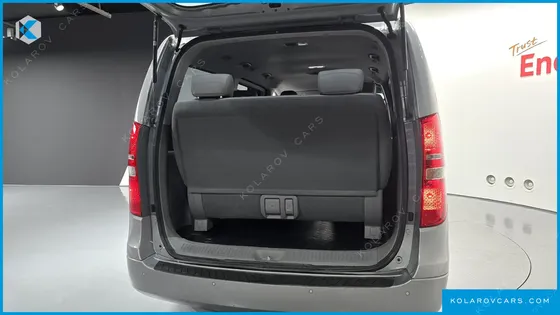 HYUNDAI STAREX WAGON 11-SEATER