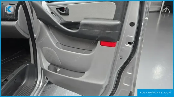 HYUNDAI STAREX WAGON 11-SEATER