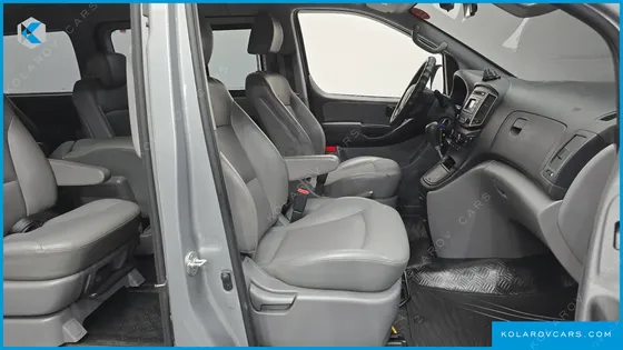 HYUNDAI STAREX WAGON 11-SEATER