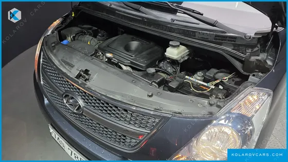 HYUNDAI STAREX 12-SEATER WAGON