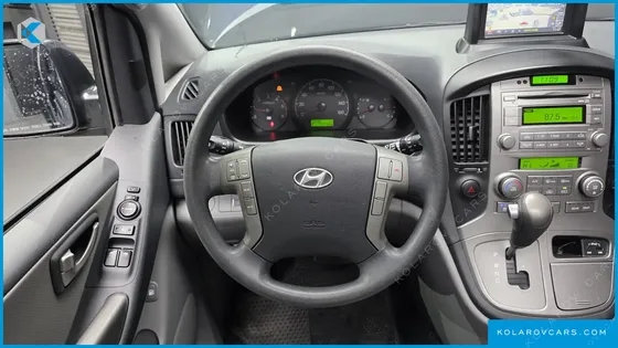 HYUNDAI STAREX 12-SEATER WAGON
