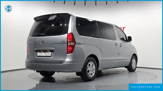HYUNDAI STAREX 12-SEATER WAGON