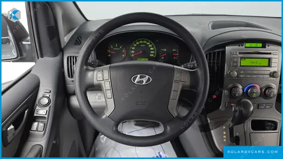 HYUNDAI STAREX 12-SEATER WAGON