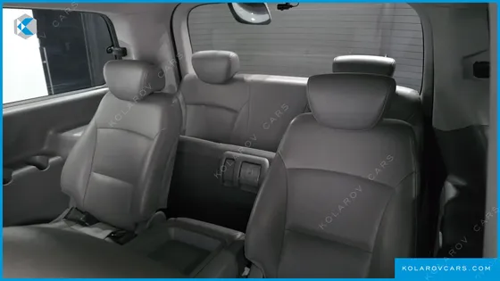 HYUNDAI STAREX 12-SEATER WAGON