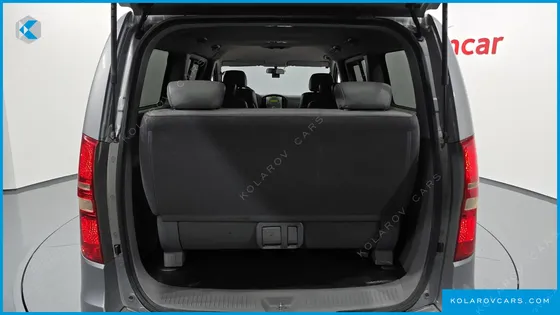 HYUNDAI STAREX 12-SEATER WAGON