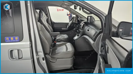 HYUNDAI STAREX URBAN 9-SEATER