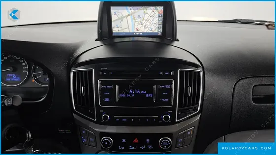 HYUNDAI STAREX URBAN 9-SEATER