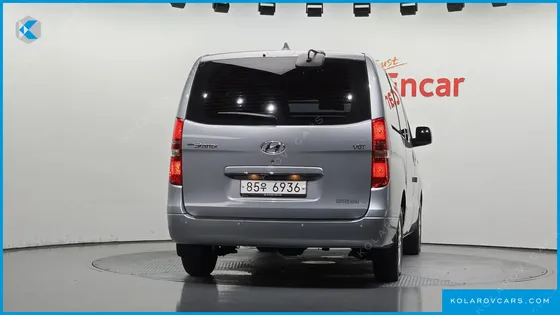 HYUNDAI STAREX 3-SEATER VAN