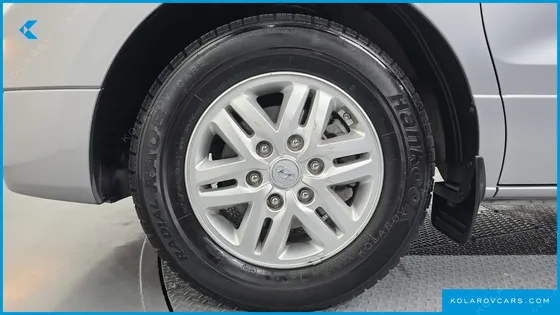 HYUNDAI STAREX 3-SEATER VAN