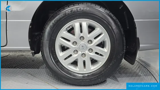 HYUNDAI STAREX 3-SEATER VAN