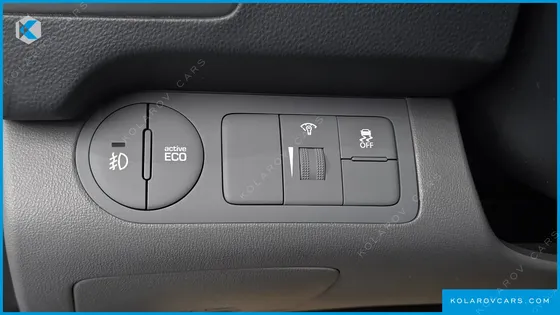 HYUNDAI STAREX 3-SEATER VAN