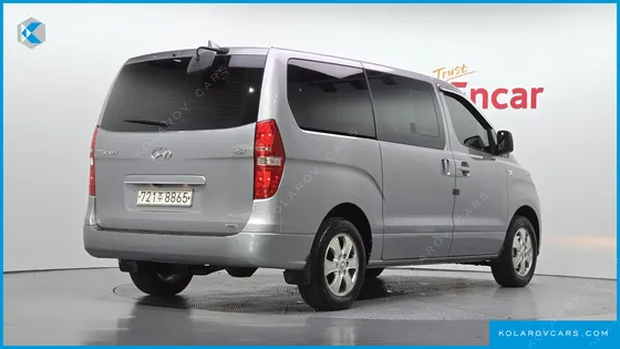 HYUNDAI STAREX 4WD WAGON 12-SEATER