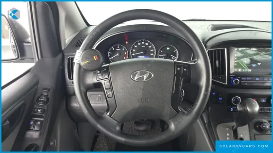 HYUNDAI STAREX 4WD WAGON 12-SEATER