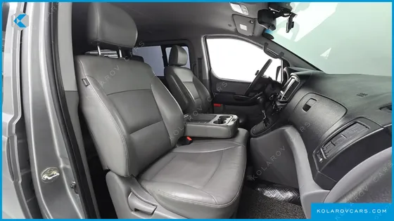 HYUNDAI STAREX 4WD WAGON 12-SEATER