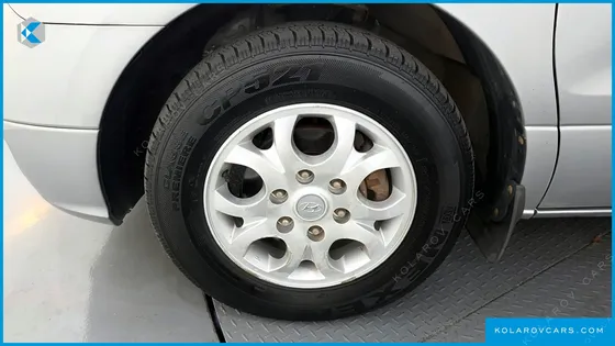 HYUNDAI STAREX 3-SEATER VAN