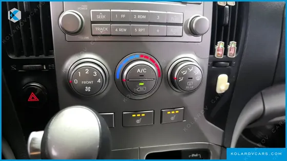HYUNDAI STAREX 3-SEATER VAN