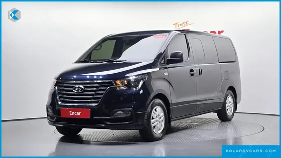 HYUNDAI STAREX VAN 5-SEATER