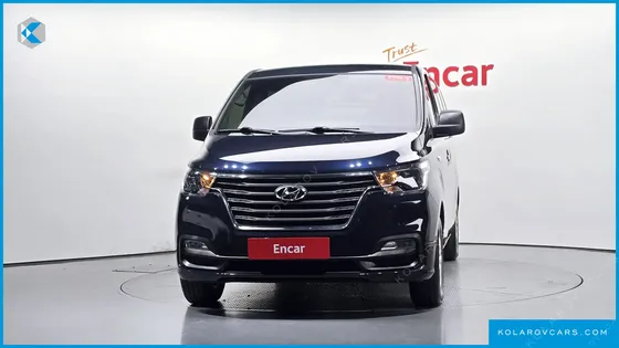 HYUNDAI STAREX VAN 5-SEATER
